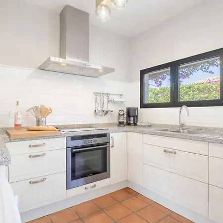 Tosalet Pomelo Villa *